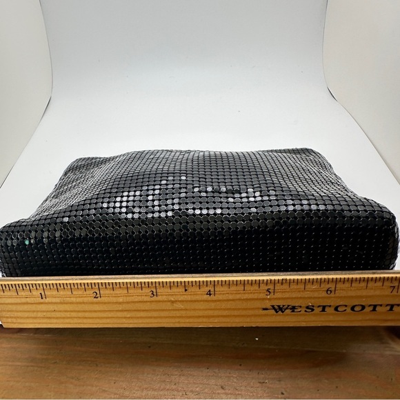 Vintage Neiman Marcus Black Mesh Shiny Chainmail Clutch Purse Rhinestone zipper - Picture 8 of 15